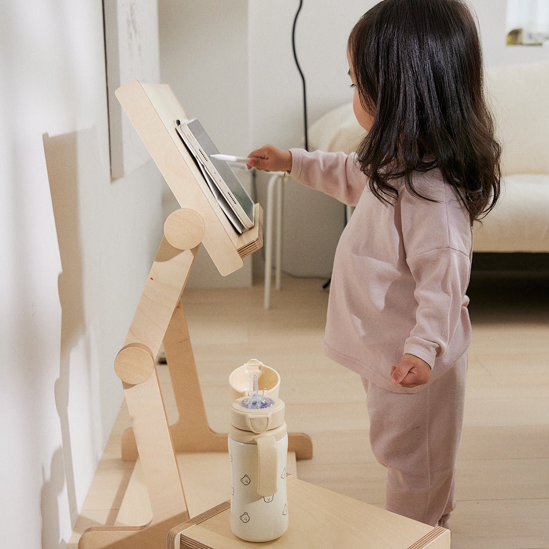 Comme moi Adjustable Book Stand - Zezebaebae